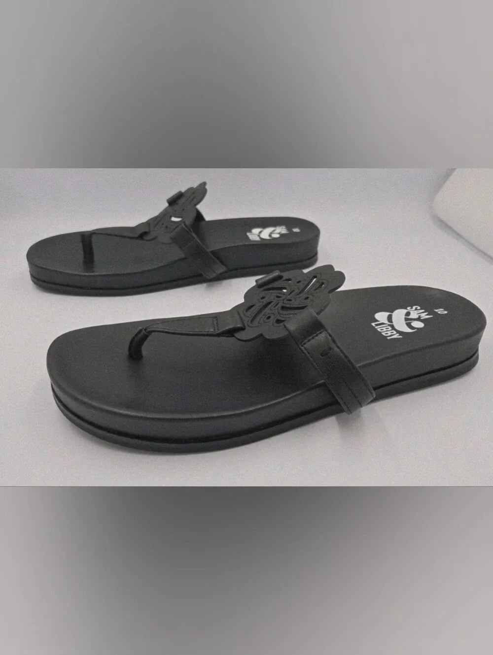 Sam & Libby Black Women's Floral Cutout Thong Sandals